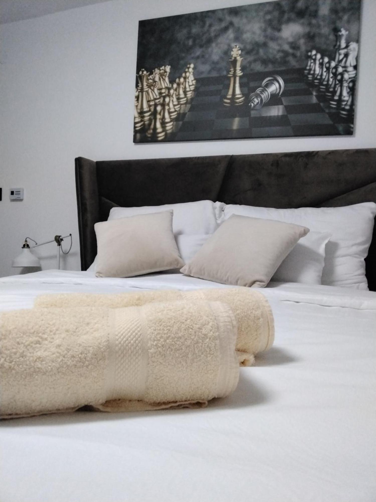 Sky Apartmani & Spa เลสโควัซ ห้อง รูปภาพ